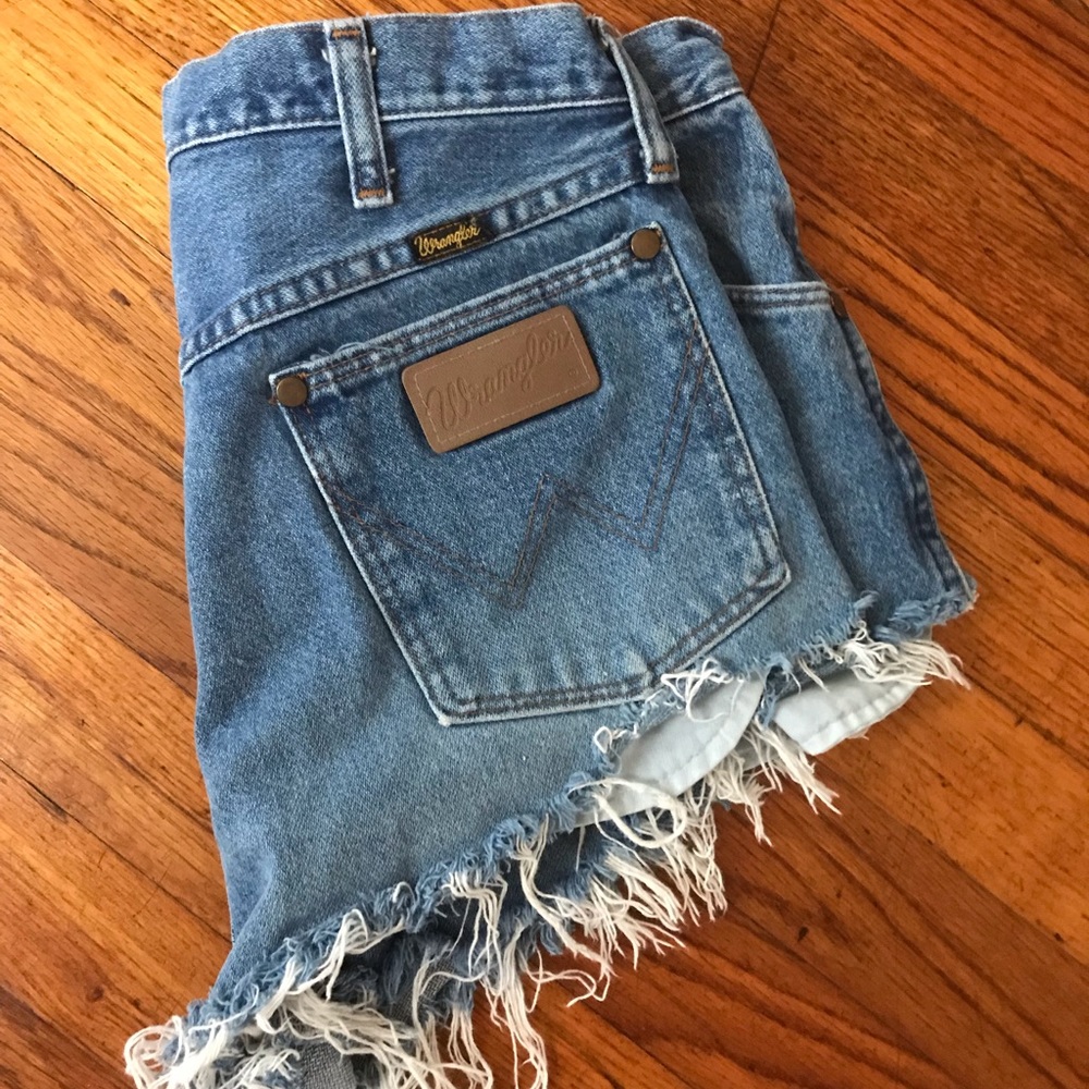 Wrangler shorties 💋